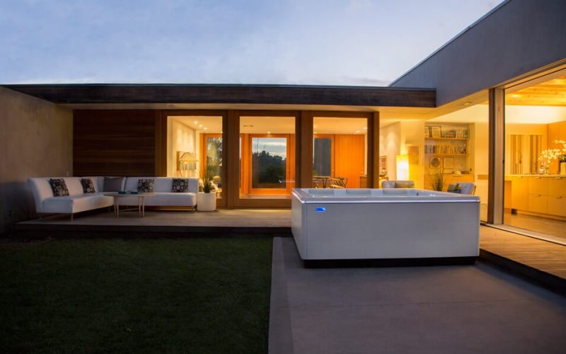 bullfrog-STIL-modern-hot-tub-evening Bullfrog Spas STIL Installation in Fresno